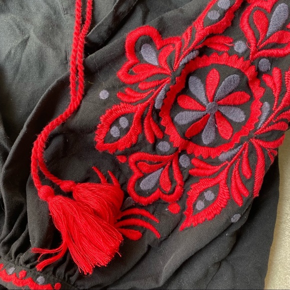 Zara Embroidered Boho Style Peasant Top Sz small - Picture 5 of 6